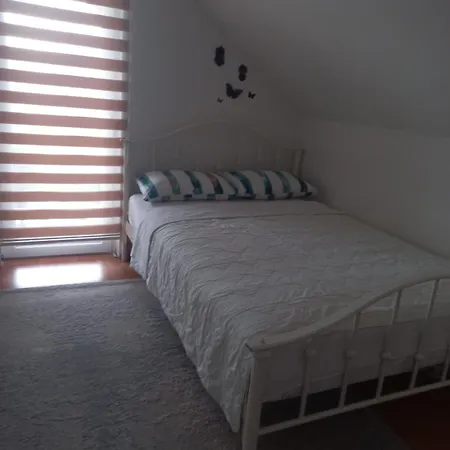 Senad Apartman Apartment *